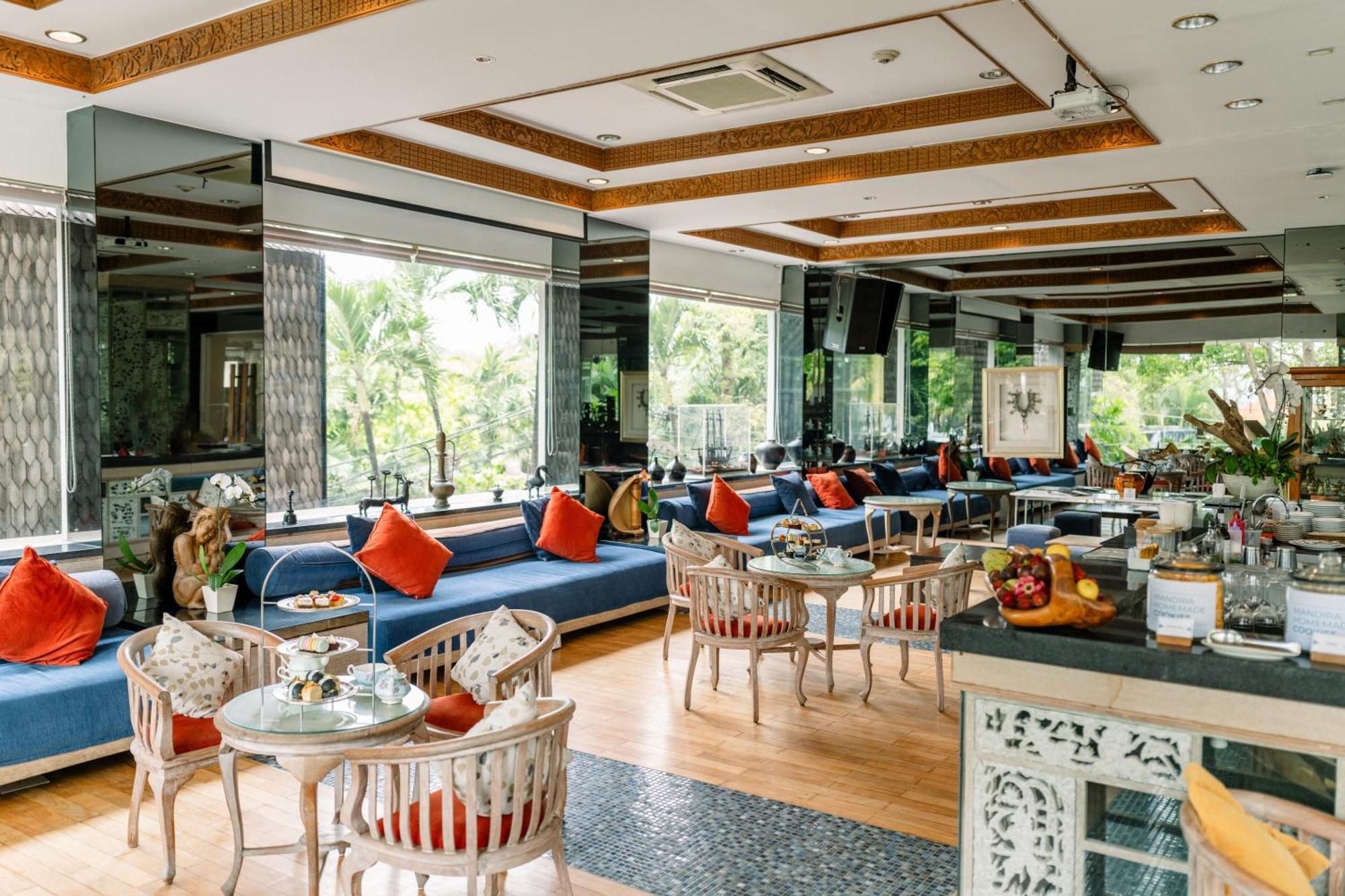 Bali Mandira Beach Resort & Spa Legian Exteriér fotografie The interior of the restaurant